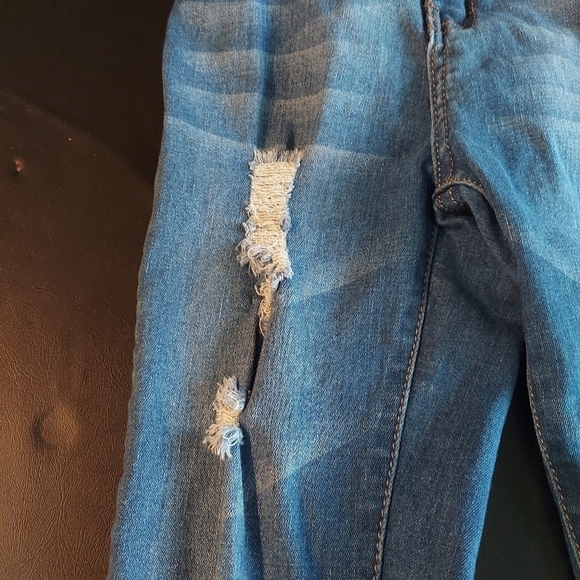 Junior Denim Ripped, Blue Republic Jeans Size 5 Juniors - Picture 7 of 16